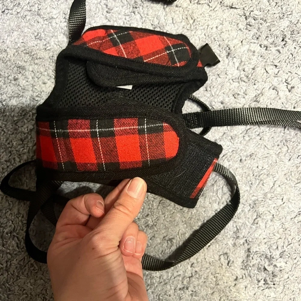 3/$15 Red Plaid Kitten Harness with Leash